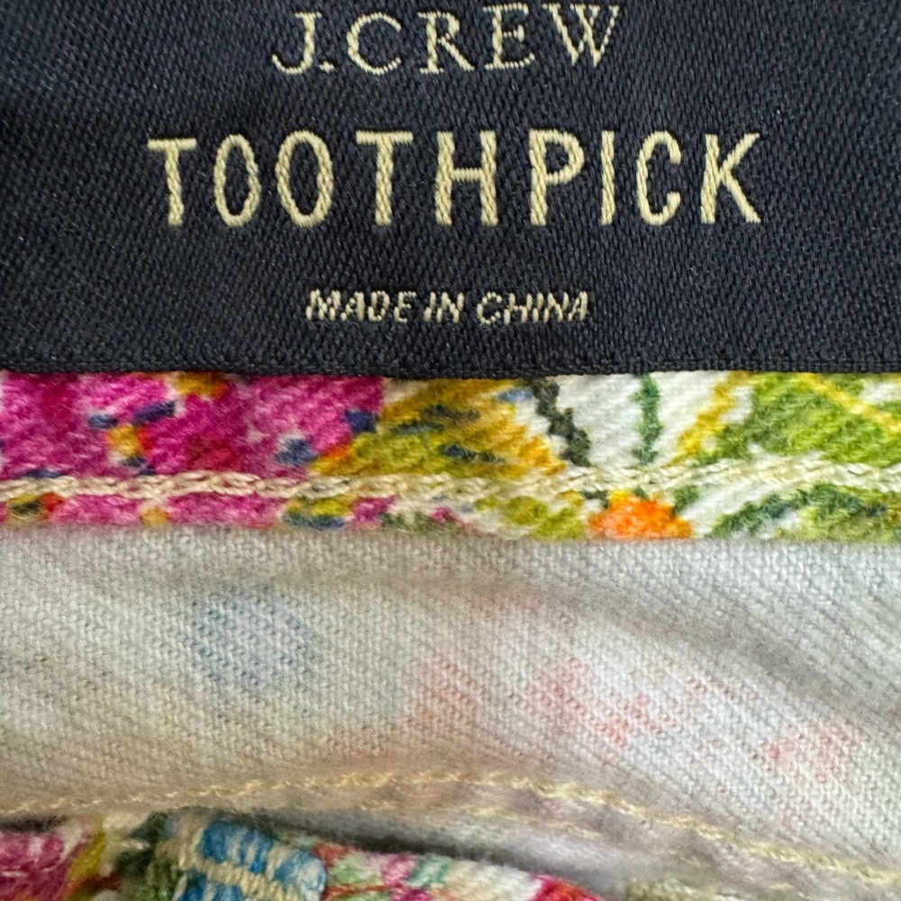 J. Crew Floral Skinny Jeans in Multicolor.  Liberty Of London Fabric. - Picture 4 of 6